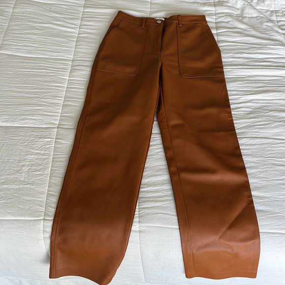 Aritizia Wilfred Free LUCY PANT. Rich chestnut. Size 4 - Picture 4 of 4
